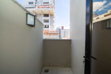 Apartamento à venda com 77m², 3 quartos e 2 vagasVARANDA