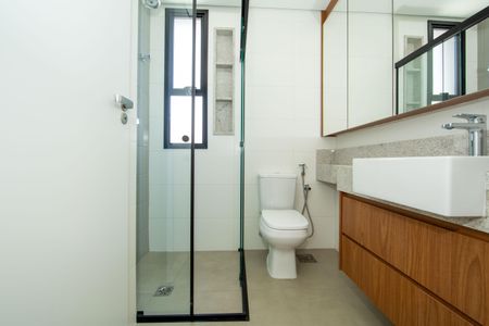 Apartamento à venda com 77m², 3 quartos e 2 vagasBANHEIRO2