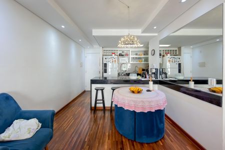 Apartamento à venda com 85m², 3 quartos e 2 vagas Apartamento à venda com 85m², 3 quartos e 2 vagasSala