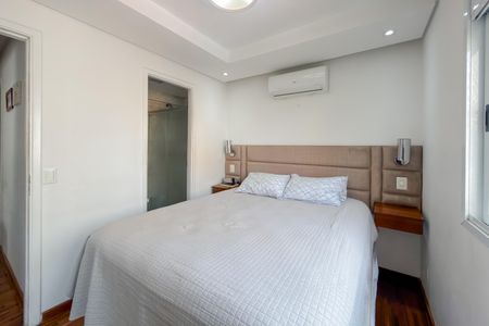 Apartamento à venda com 85m², 3 quartos e 2 vagas Apartamento à venda com 85m², 3 quartos e 2 vagasSuíte
