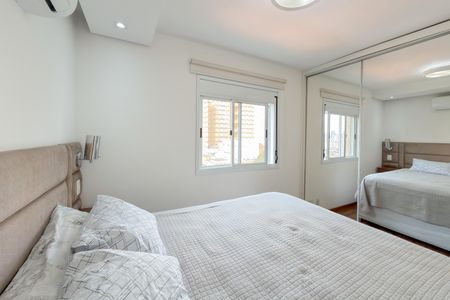 Apartamento à venda com 85m², 3 quartos e 2 vagas Apartamento à venda com 85m², 3 quartos e 2 vagasSuíte