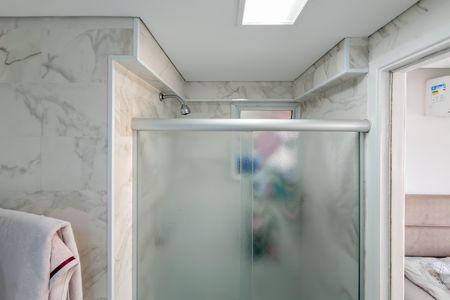 Apartamento à venda com 85m², 3 quartos e 2 vagas Apartamento à venda com 85m², 3 quartos e 2 vagasBanheiro da Suíte