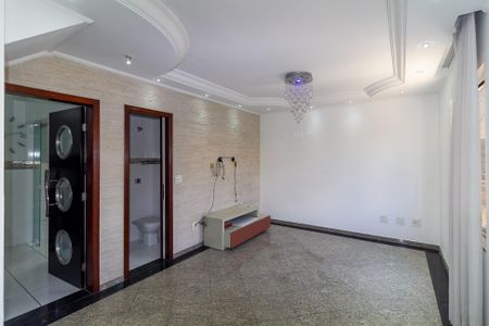 Sala de casa de condomínio para alugar com 3 quartos, 120m² em Chácara Mafalda, São Paulo