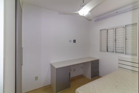 Casa de condomínio para alugar com 120m², 3 quartos e 2 vagas Casa de condomínio para alugar com 120m², 3 quartos e 2 vagasQuarto 1