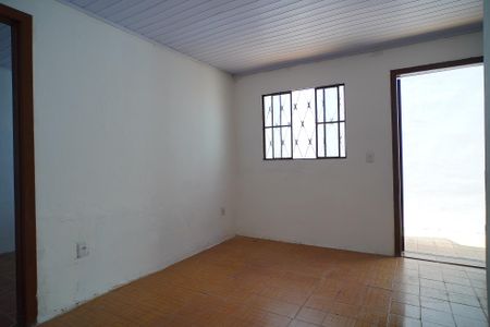 Casa para alugar com 1 quarto, 47m² em Rubem Berta, Porto Alegre