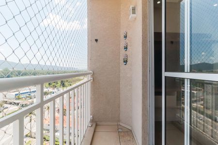 Sacada da Sala de apartamento para alugar com 3 quartos, 75m² em Botujuru, Mogi das Cruzes
