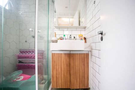 Banheiro da Suíte de apartamento para alugar com 2 quartos, 62m² em Centro, Diadema