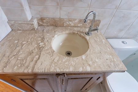 Apartamento à venda com 67m², 2 quartos e 1 vagaBanheiro Social