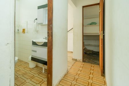Casa de condomínio à venda com 166m², 5 quartos e 2 vagasDespensa
