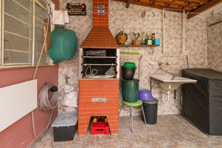 Casa de condomínio à venda com 166m², 5 quartos e 2 vagasÁrea de Serviço/Churrasqueira