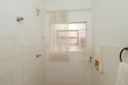 Casa de condomínio à venda com 166m², 5 quartos e 2 vagasBanheiro 2
