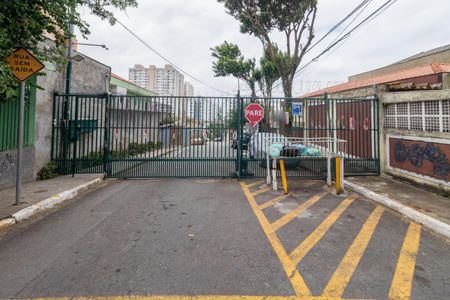 Casa de condomínio à venda com 166m², 5 quartos e 2 vagasFachada