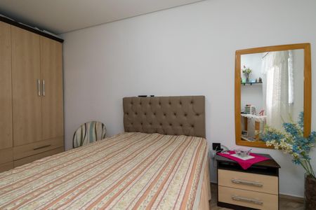 Casa de condomínio à venda com 166m², 5 quartos e 2 vagasQuarto 1