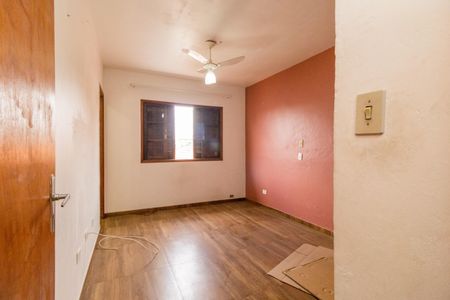 Casa de condomínio à venda com 166m², 5 quartos e 2 vagasSuíte
