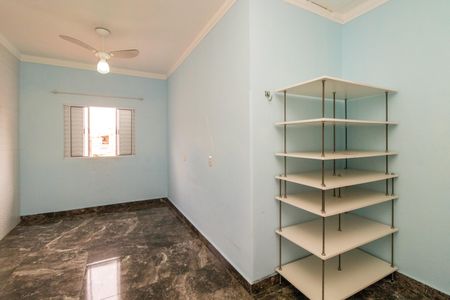 Casa de condomínio à venda com 166m², 5 quartos e 2 vagasQuarto 3