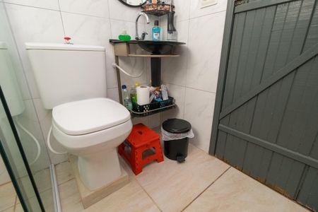 Casa de condomínio à venda com 166m², 5 quartos e 2 vagasBanheiro 1