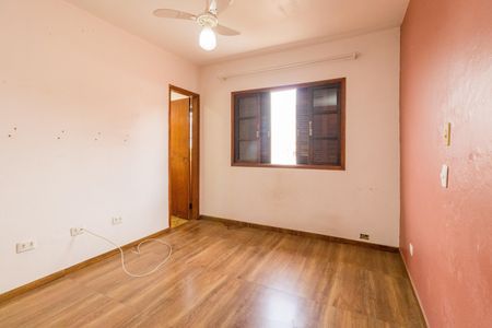 Casa de condomínio à venda com 166m², 5 quartos e 2 vagasSuíte