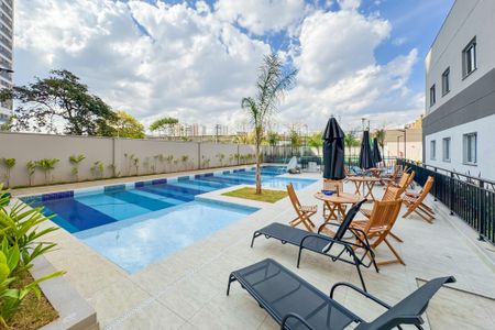 Apartamento para alugar com 35m², 2 quartos e sem vaga Apartamento para alugar com 35m², 2 quartos e sem vagaPiscina