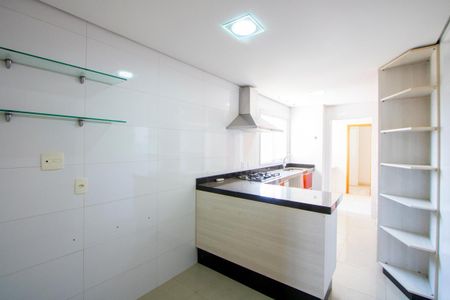 Apartamento à venda com 150m², 4 quartos e 2 vagasCopa/Cozinha