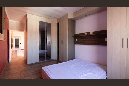 Casa à venda com 125m², 3 quartos e 3 vagas Casa à venda com 125m², 3 quartos e 3 vagasSuíte