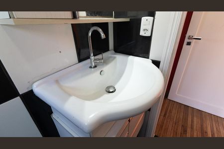 Casa à venda com 125m², 3 quartos e 3 vagas Casa à venda com 125m², 3 quartos e 3 vagasBanheiro da Suíte