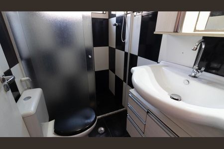 Casa à venda com 125m², 3 quartos e 3 vagas Casa à venda com 125m², 3 quartos e 3 vagasBanheiro da Suíte