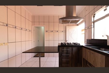 Casa à venda com 125m², 3 quartos e 3 vagas Casa à venda com 125m², 3 quartos e 3 vagasCozinha