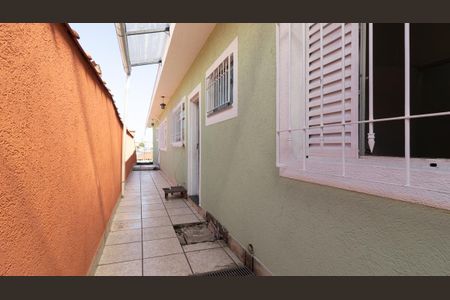 Casa à venda com 125m², 3 quartos e 3 vagas Casa à venda com 125m², 3 quartos e 3 vagasCorredor