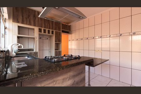 Casa à venda com 125m², 3 quartos e 3 vagas Casa à venda com 125m², 3 quartos e 3 vagasCozinha