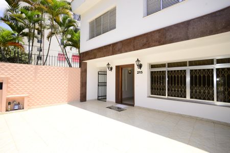 Casa à venda com 300m², 3 quartos e 3 vagasGaragem