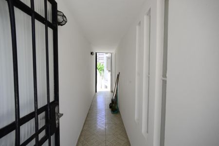 Casa à venda com 300m², 3 quartos e 3 vagasCorredor Quintal