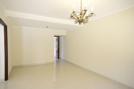 Sala de casa à venda com 3 quartos, 300m² em Vila Mariana, São Paulo