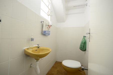 Casa à venda com 300m², 3 quartos e 3 vagasBanheiro Porão