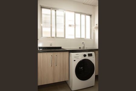 Apartamento à venda com 64m², 2 quartos e 1 vagaÁrea de Serviço