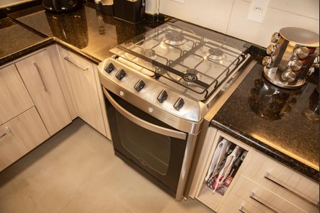 Apartamento à venda com 64m², 2 quartos e 1 vagaCozinha