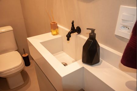 Apartamento à venda com 64m², 2 quartos e 1 vagaLavabo