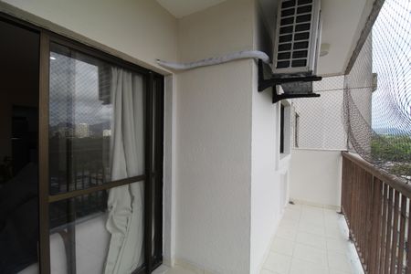 Sala - Varanda  de apartamento para alugar com 3 quartos, 98m² em Jacarepaguá, Rio de Janeiro