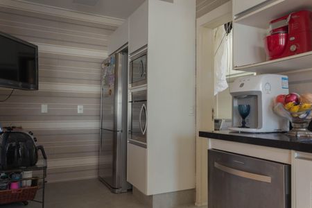 Apartamento à venda com 147m², 3 quartos e 3 vagas Apartamento à venda com 147m², 3 quartos e 3 vagasCozinha
