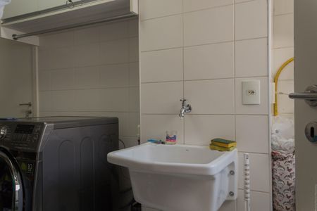 Apartamento à venda com 147m², 3 quartos e 3 vagas Apartamento à venda com 147m², 3 quartos e 3 vagasÁrea de Serviço