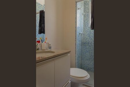 Apartamento à venda com 147m², 3 quartos e 3 vagas Apartamento à venda com 147m², 3 quartos e 3 vagasBanheiro da Suíte 2