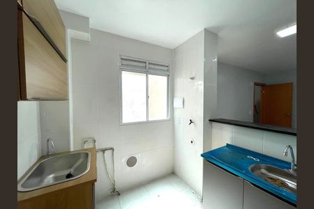 Apartamento à venda com 40m², 2 quartos e 1 vaga Apartamento à venda com 40m², 2 quartos e 1 vagaCozinha - Armários