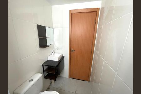 Apartamento à venda com 40m², 2 quartos e 1 vaga Apartamento à venda com 40m², 2 quartos e 1 vagaBanheiro