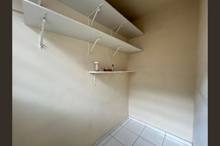 Apartamento à venda com 45m², 1 quarto e sem vagaQuarto de Serviço