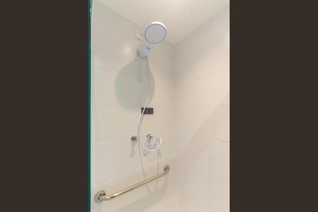Banheiro de kitnet/studio para alugar com 1 quarto, 25m² em Penha de França, São Paulo
