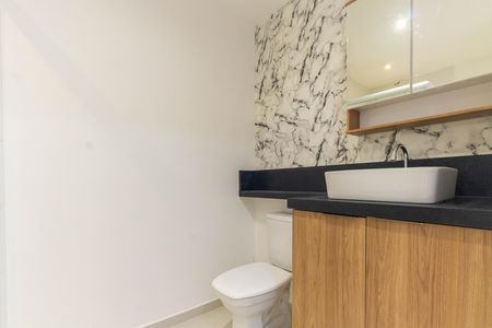 Banheiro de kitnet/studio para alugar com 1 quarto, 25m² em Penha de França, São Paulo