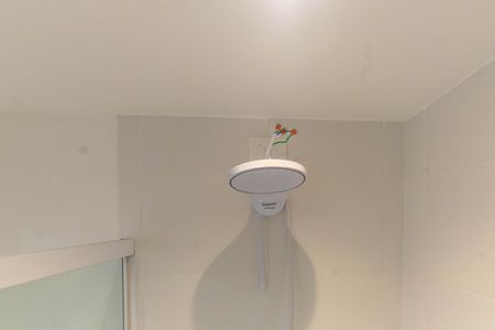 Banheiro de kitnet/studio para alugar com 1 quarto, 25m² em Penha de França, São Paulo
