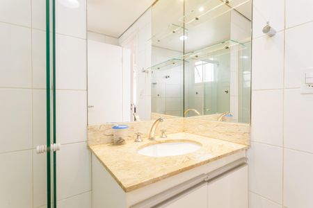 Apartamento para alugar com 85m², 2 quartos e 2 vagasBanheiro da Suíte