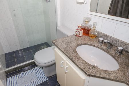 Apartamento à venda com 69m², 2 quartos e 1 vagaBanheiro da Suíte