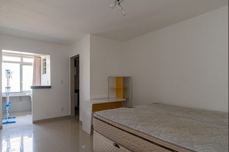 Sala/Quarto de apartamento para alugar com 1 quarto, 55m² em Consolação, São Paulo