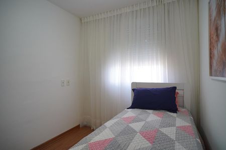 Quarto 2 de apartamento para alugar com 2 quartos, 42m² em Condomínio Terrabela, Porto Alegre